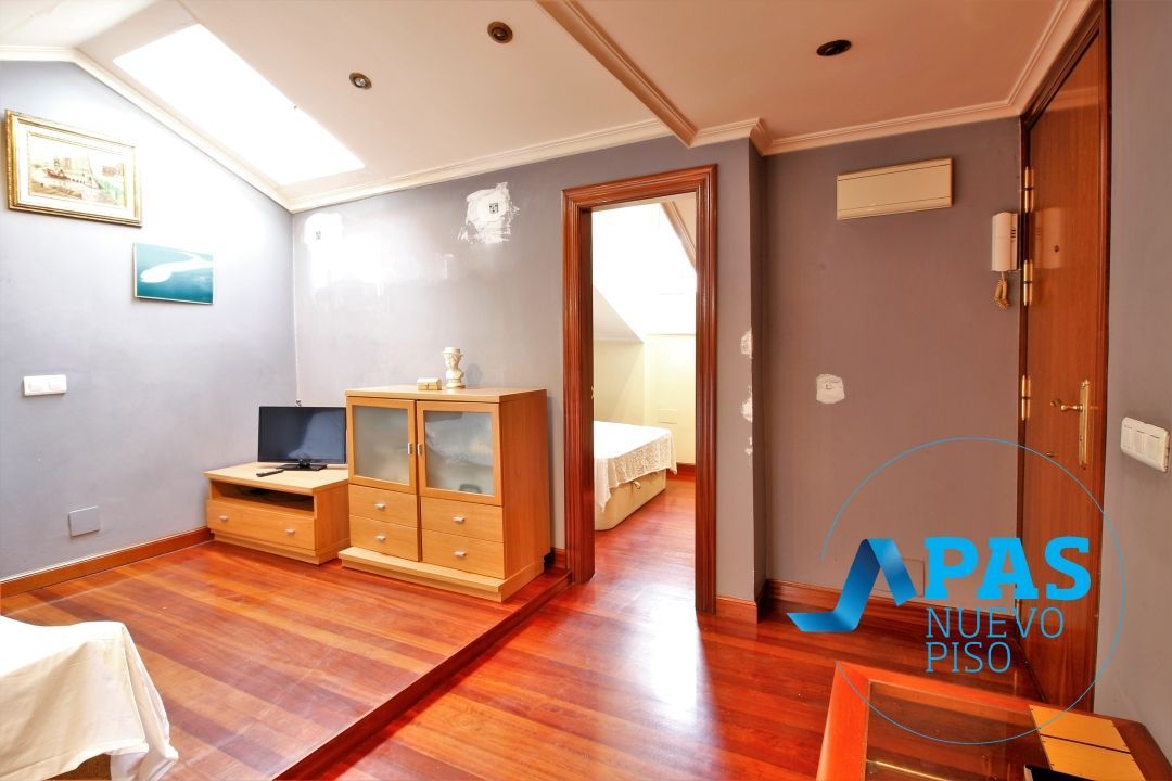 Bedroom of Flat for sale in Santander  with Furnished