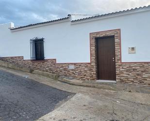 Exterior view of House or chalet for sale in Cuevas Bajas  with Heating, Private garden and Terrace