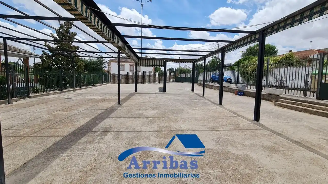 Vista exterior de Local en venta en Hormigos con Aire acondicionado y Calefacción