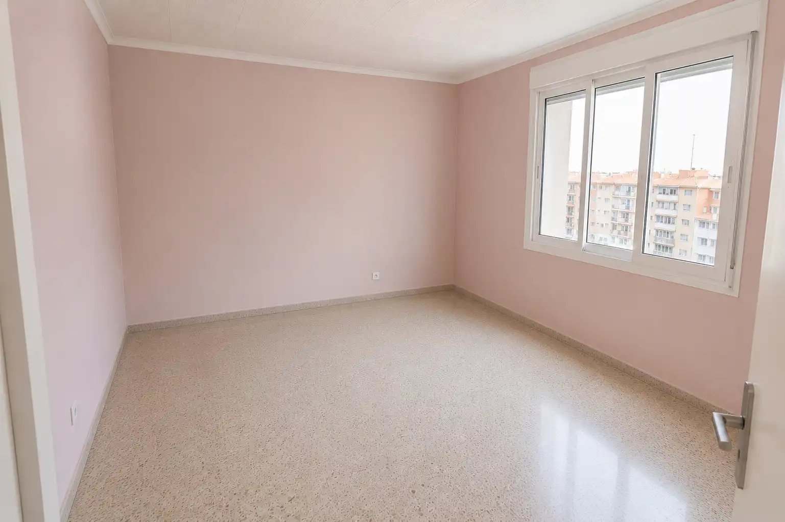 Bedroom of Flat for rent in Terrassa  with Heating, Terrace and Oven