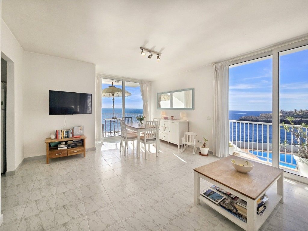 Living room of Flat for sale in Felanitx  with Terrace, Storage room and Furnished