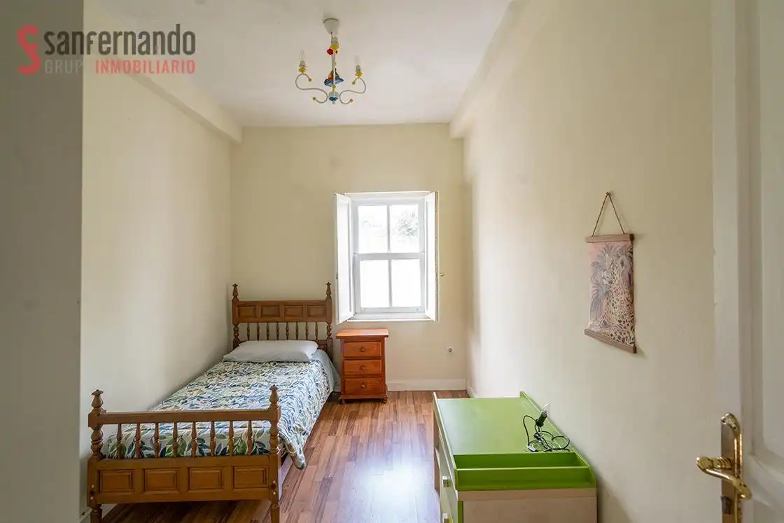 Dormitori de Casa o xalet en venda en Camargo amb Traster