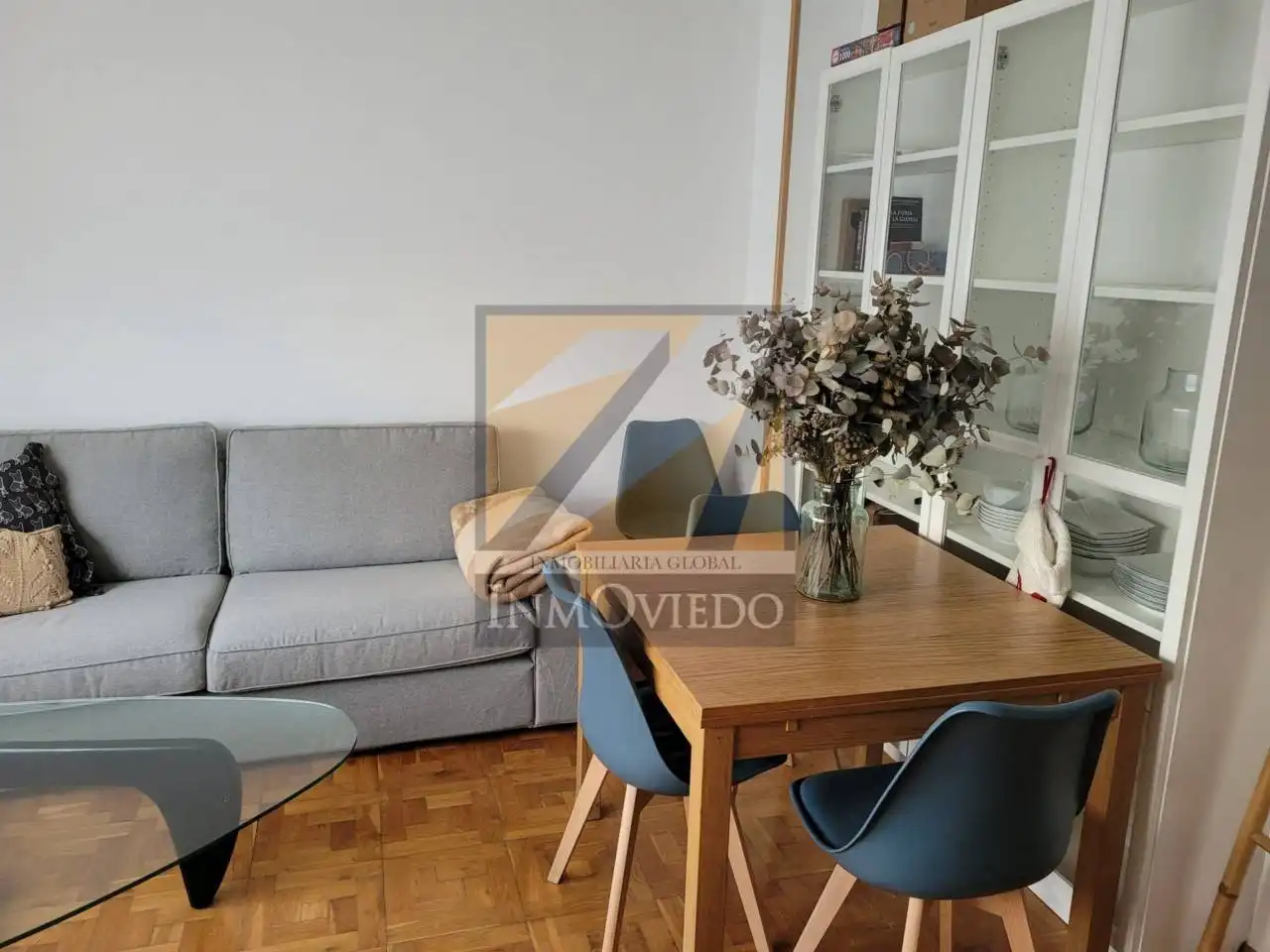 Wohnzimmer von Wohnung zur Miete in Oviedo  mit Heizung