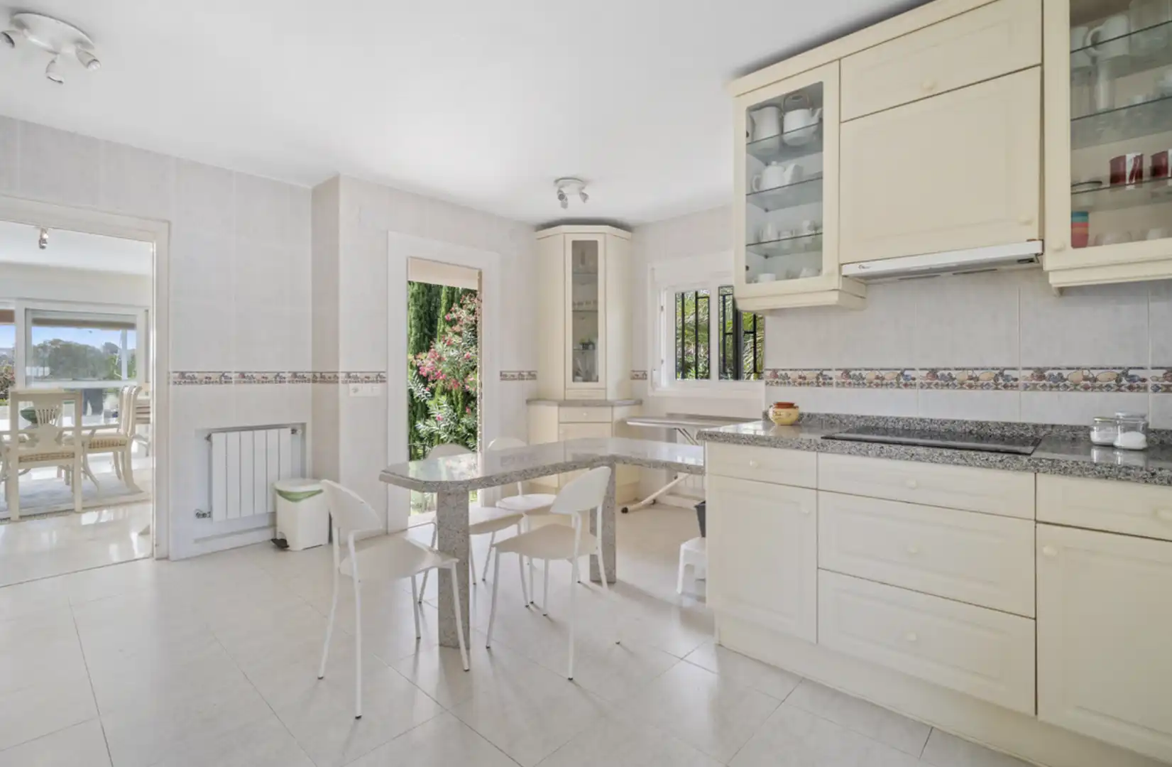 Villa con giardino in vendita a San Pedro de Alcántara, imagen 6
