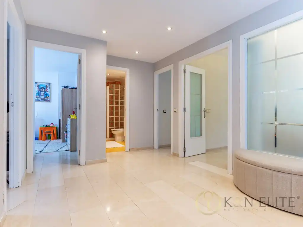 Flat with pool for sale in Avenida Aiguera, imagen 15