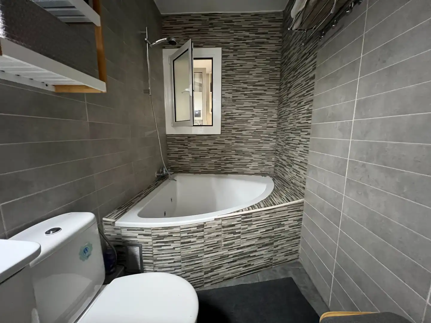 Bathroom of Flat for sale in Valls