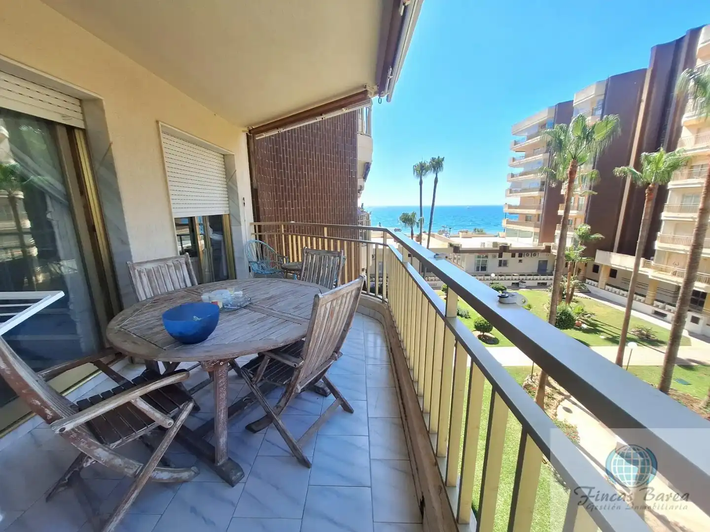 Terrasse von Wohnung zum Verkauf in Fuengirola mit Klimaanlage und Terrasse