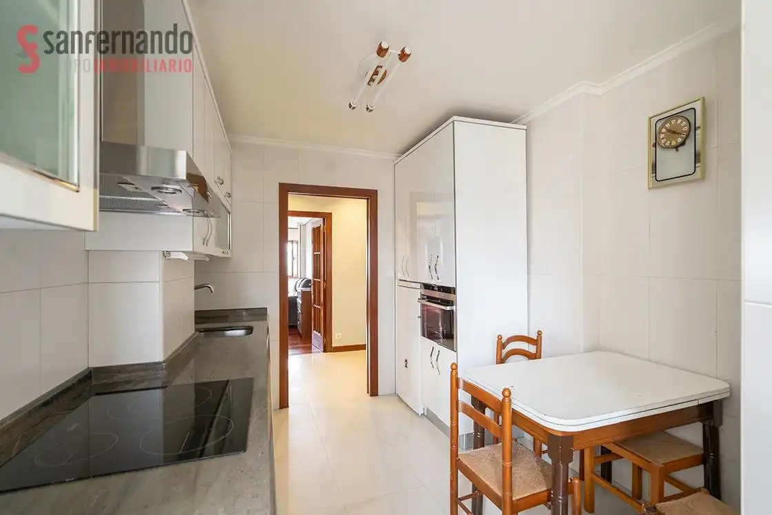 Cocina de Piso en venta en Santander con Calefacción y Balcón