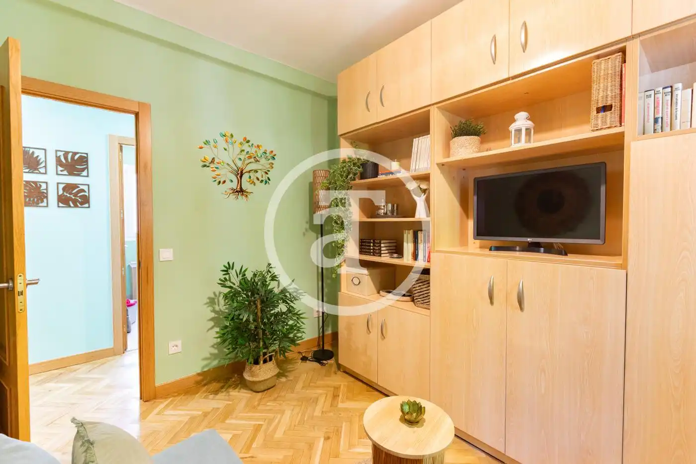 Living room of Flat for rent in Madrid  with Air Conditioner, Heating and Furnished