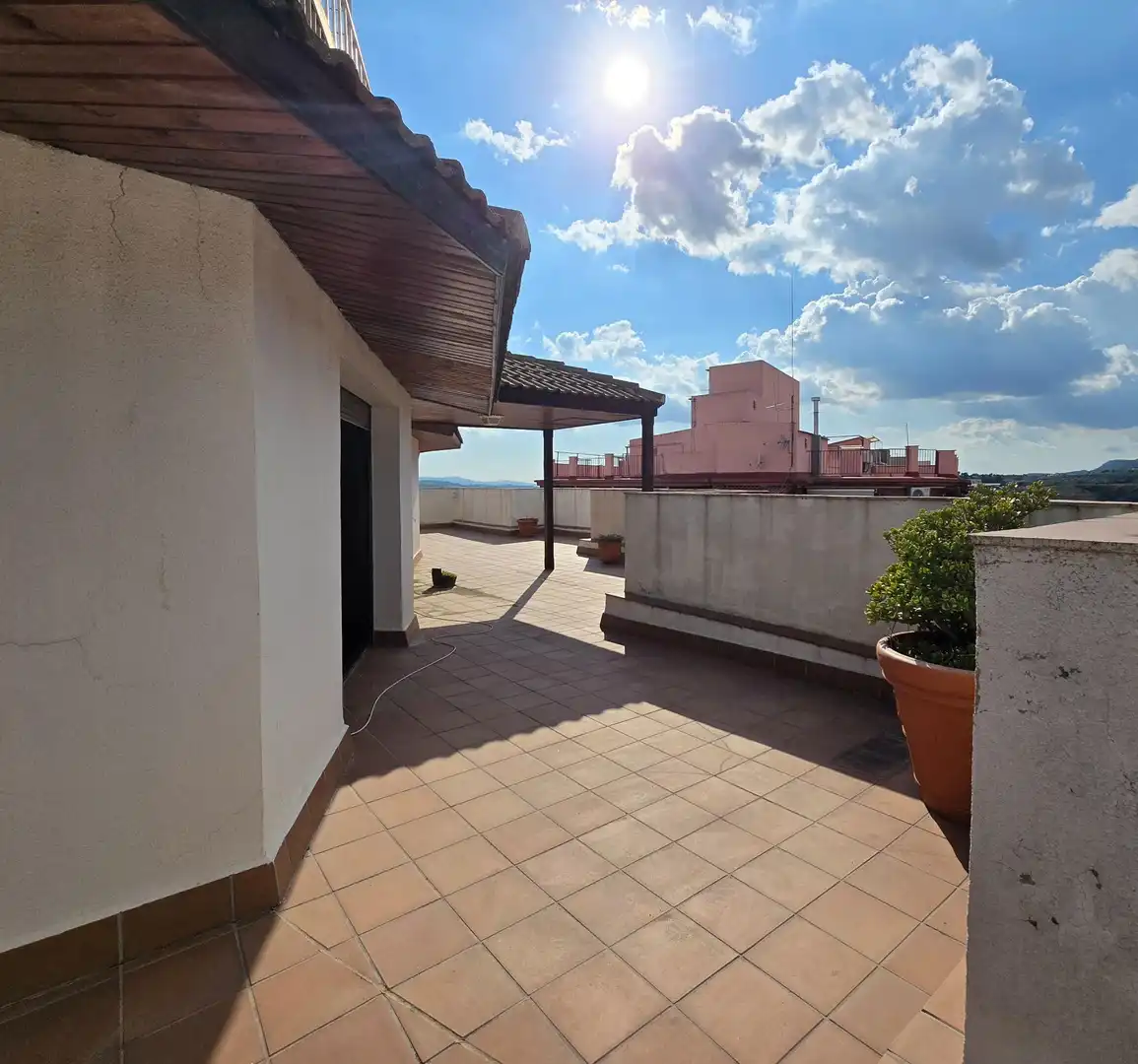 Terraza de Ático en venta en Terrassa con Calefacción, Terraza y Alarma