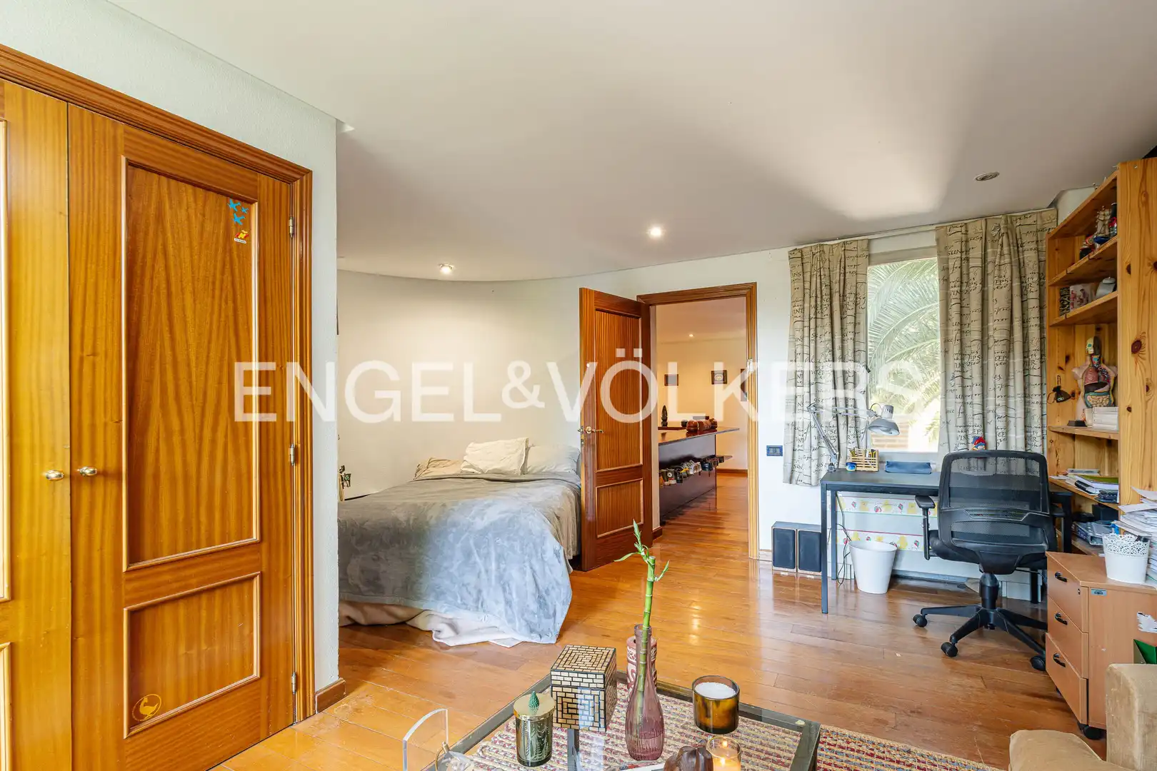 Vista exterior de Casa o chalet en venta en Majadahonda con Aire acondicionado, Calefacción y Jardín privado