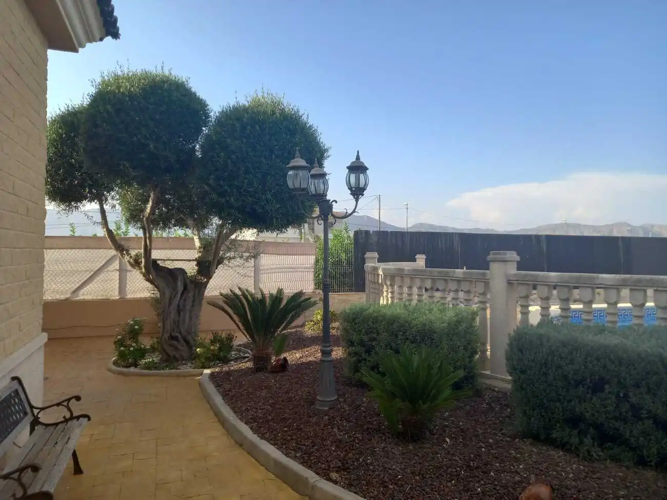 Jardí de Casa o xalet en venda en Orihuela amb Aire condicionat, Jardí privat i Terrassa