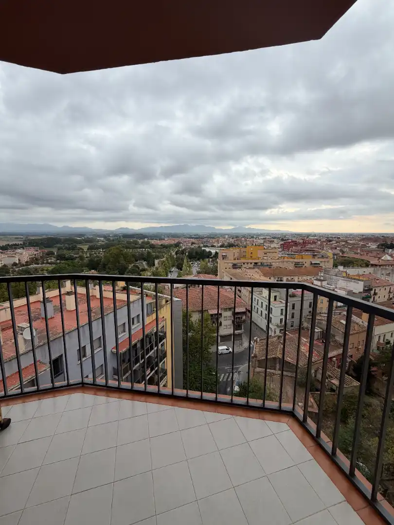 Piso con ascensor en venta en Avinguda Marignane, imagen 2