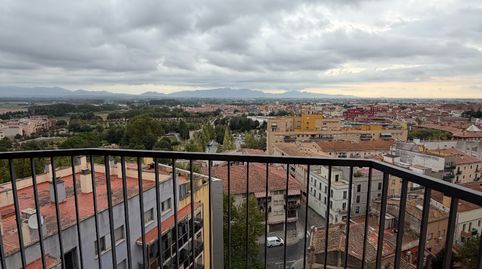 Foto 2 de Piso en venta en Avinguda Marignane, Eixample - Horta Capallera, Figueres