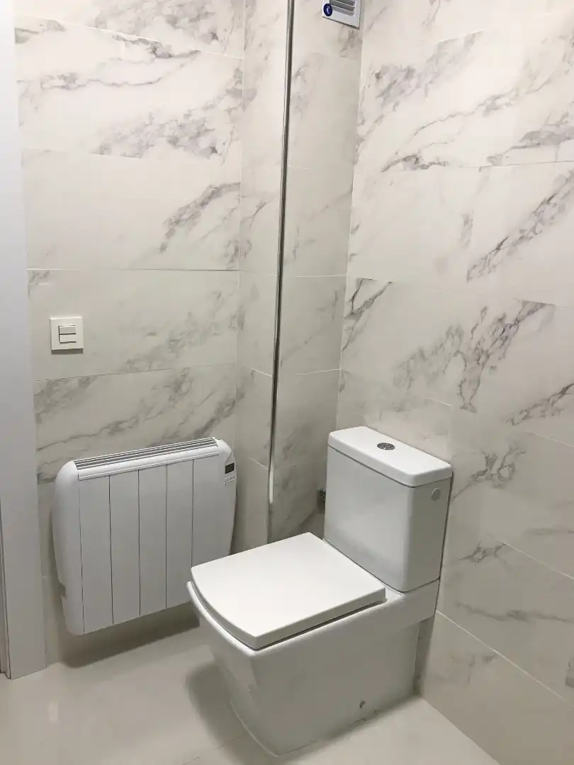 Bathroom of Flat for rent in Tarragona  with Air Conditioner, Terrace and Oven