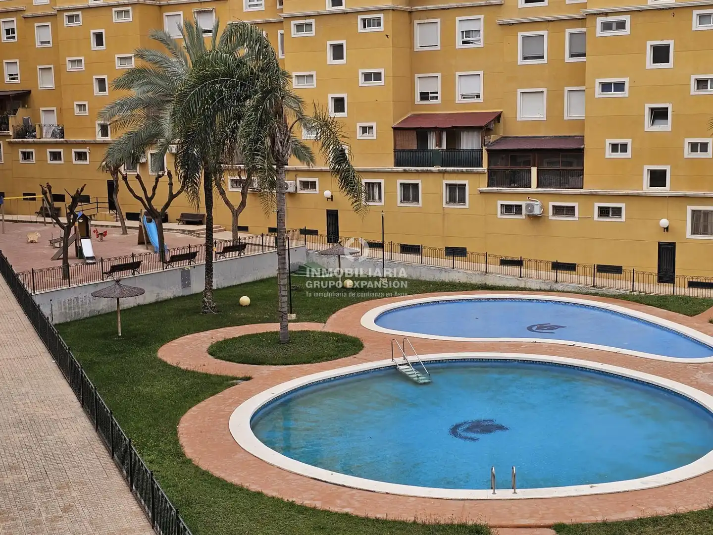 Schwimmbecken von Wohnung zum Verkauf in Aspe mit Abstellraum, Balkon und Gemeinschaftspool