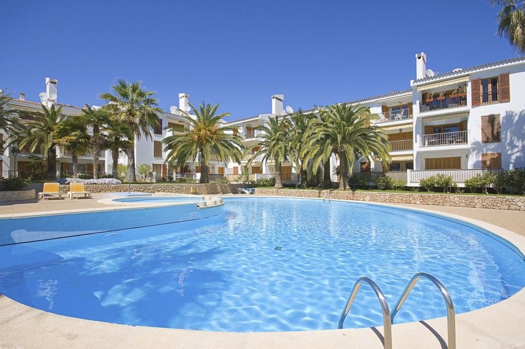 Swimming pool of Apartment for sale in Calvià  with Air Conditioner, Terrace and Furnished