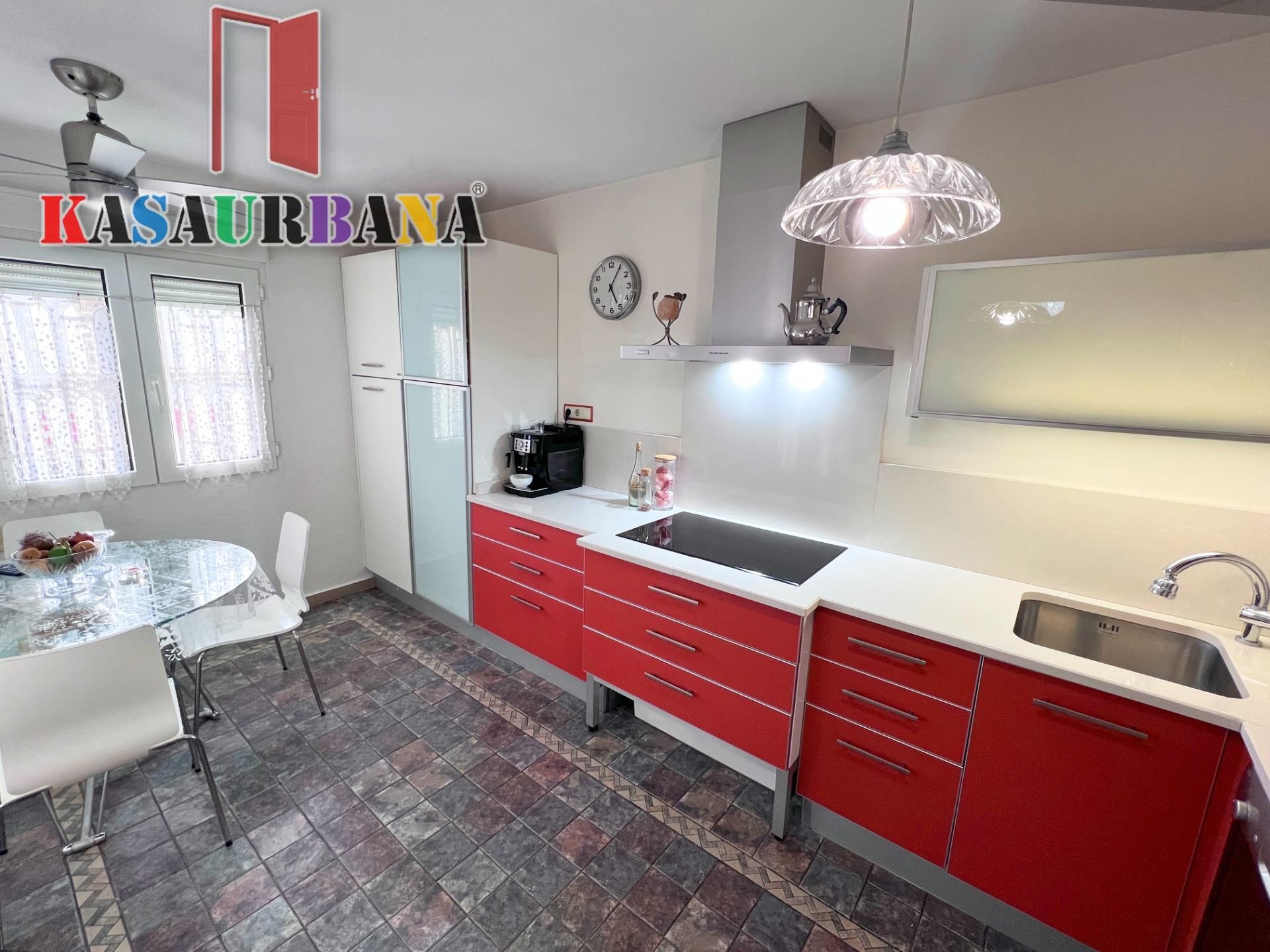 Kitchen of Single-family semi-detached for sale in Torrejón de la Calzada  with Air Conditioner, Heating and Private garden