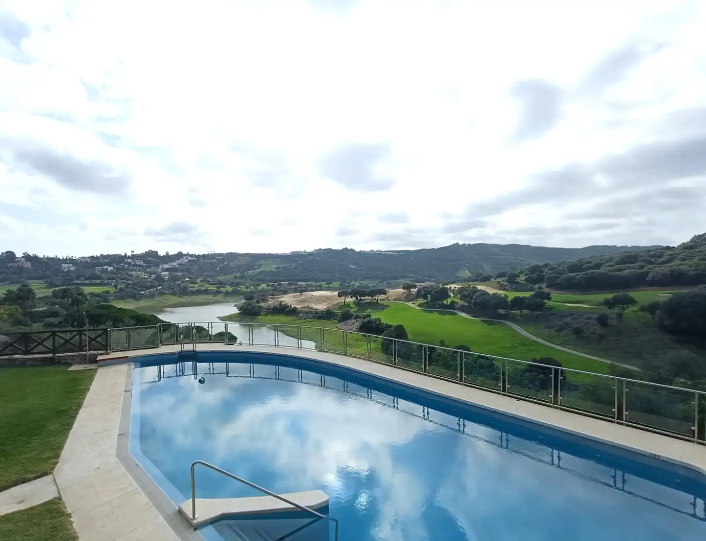 Flat for sale in Sotogrande Alto