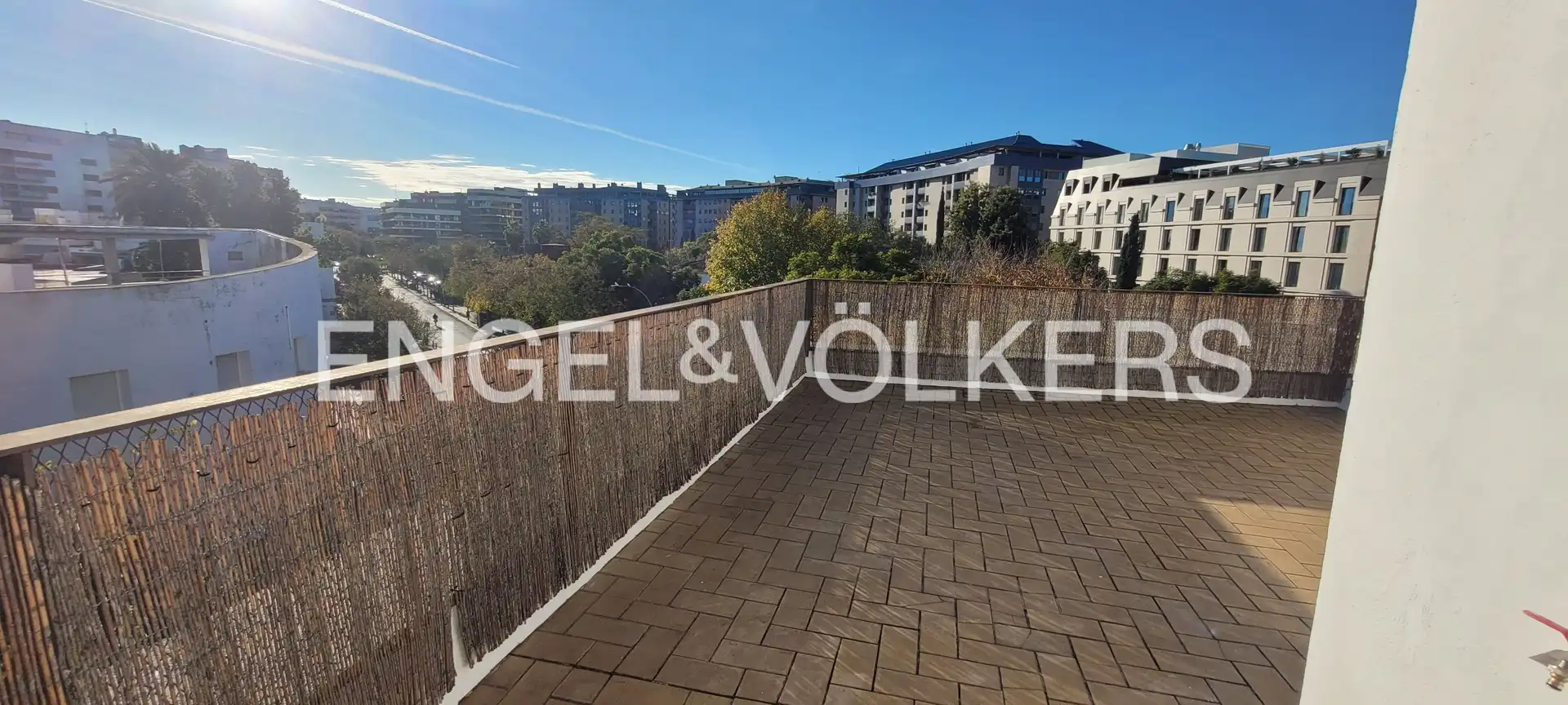 Terrasse von Maisonette zur Miete in Sevilla mit Klimaanlage, Heizung und Balkon
