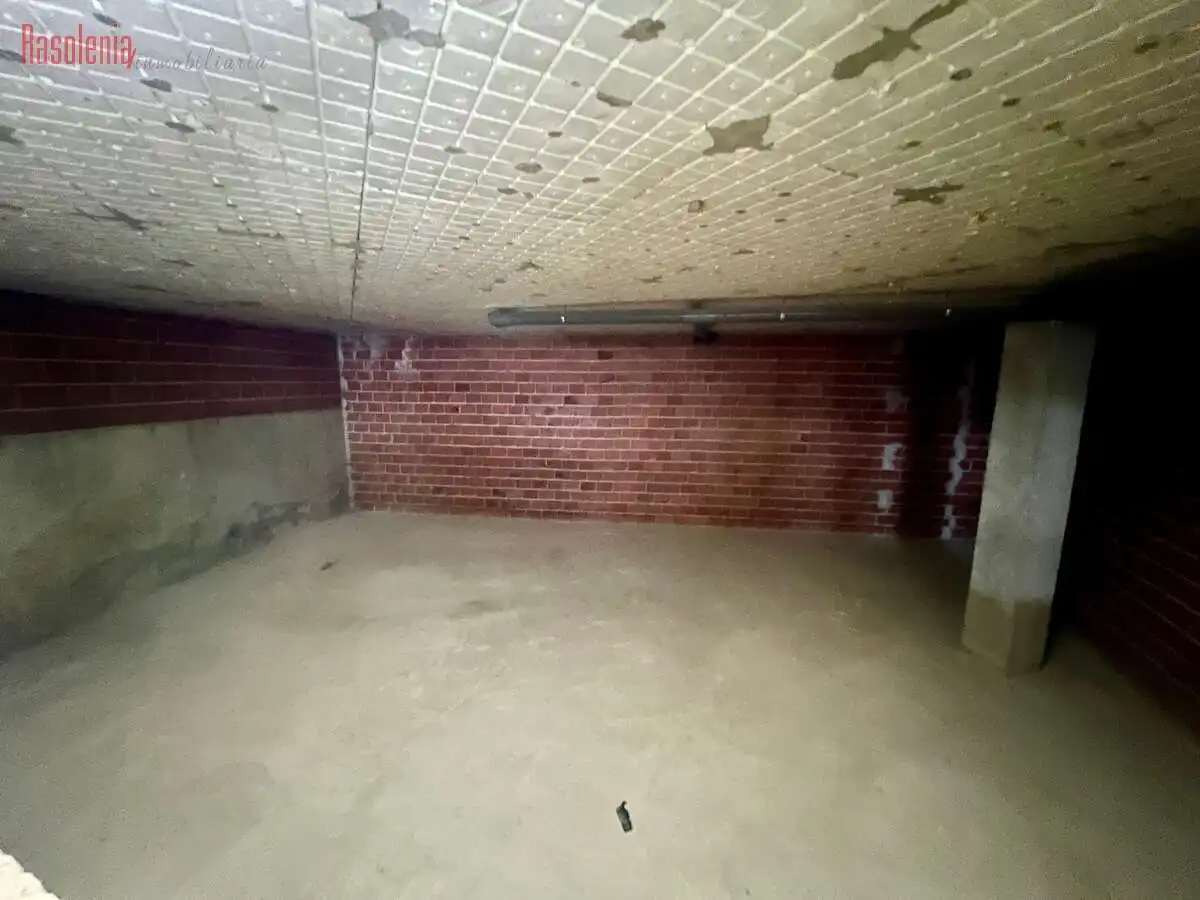 Local comercial en venta en Nicomedes Pastor Díaz 25, imagen 4