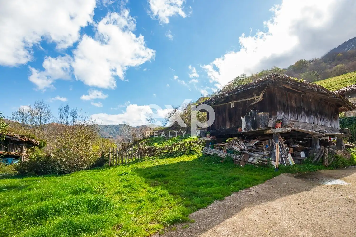 Finca rústica en venta en Riosa con Calefacción, Jardín privado y Parquet