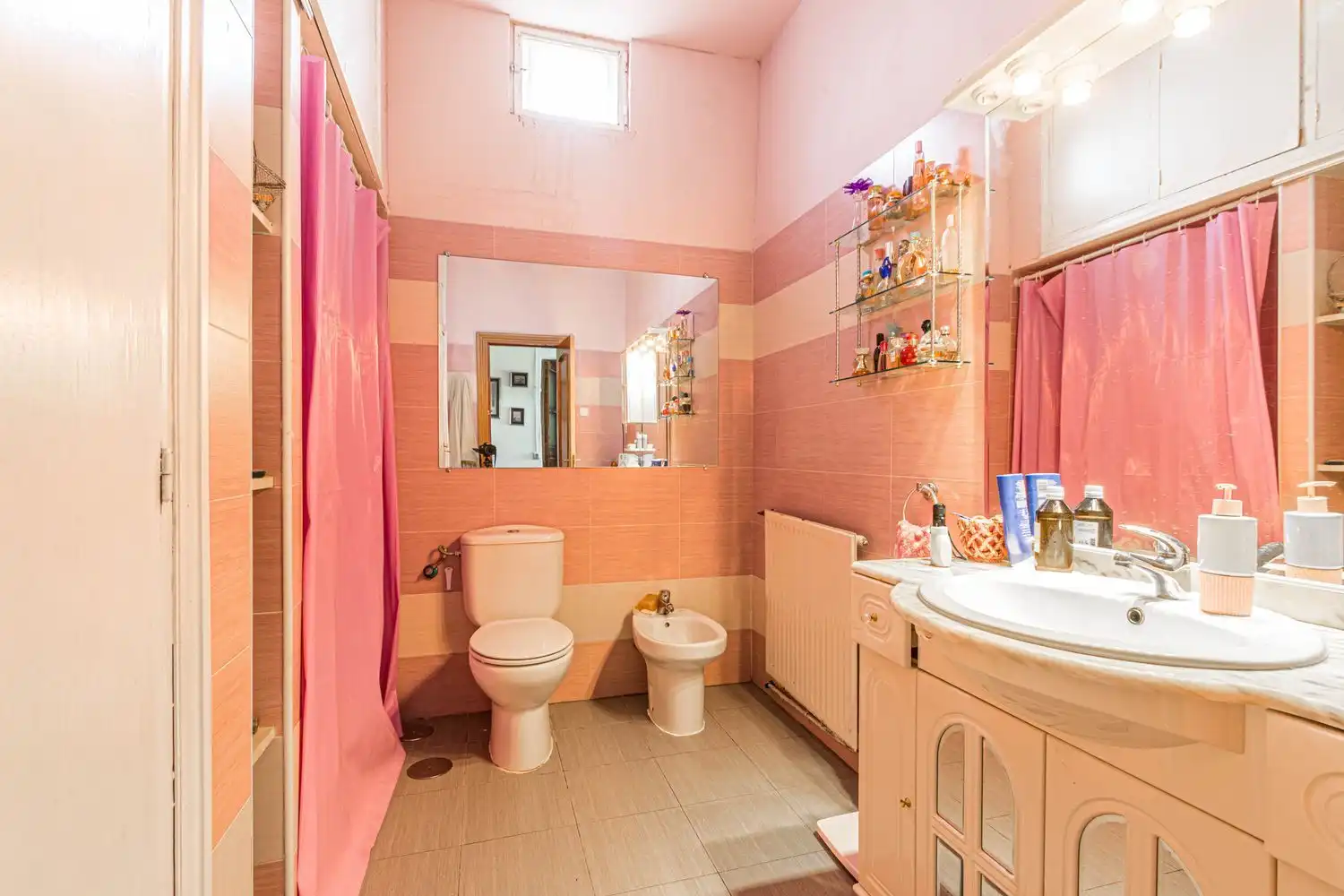 Bathroom of Houses for sale in Fuentelencina  with Air Conditioner and Storage room