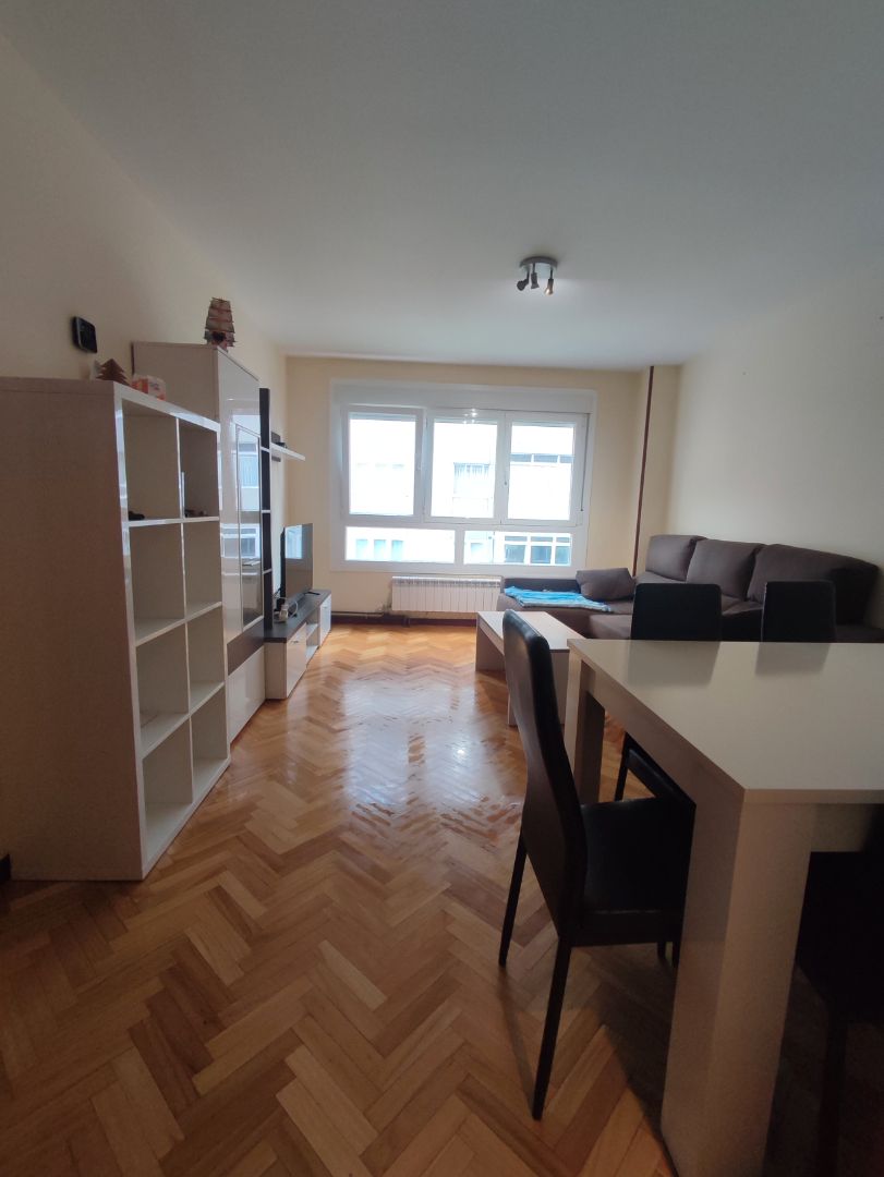 Sala d'estar de Pis en venda en Culleredo amb Calefacció, Parquet i Traster