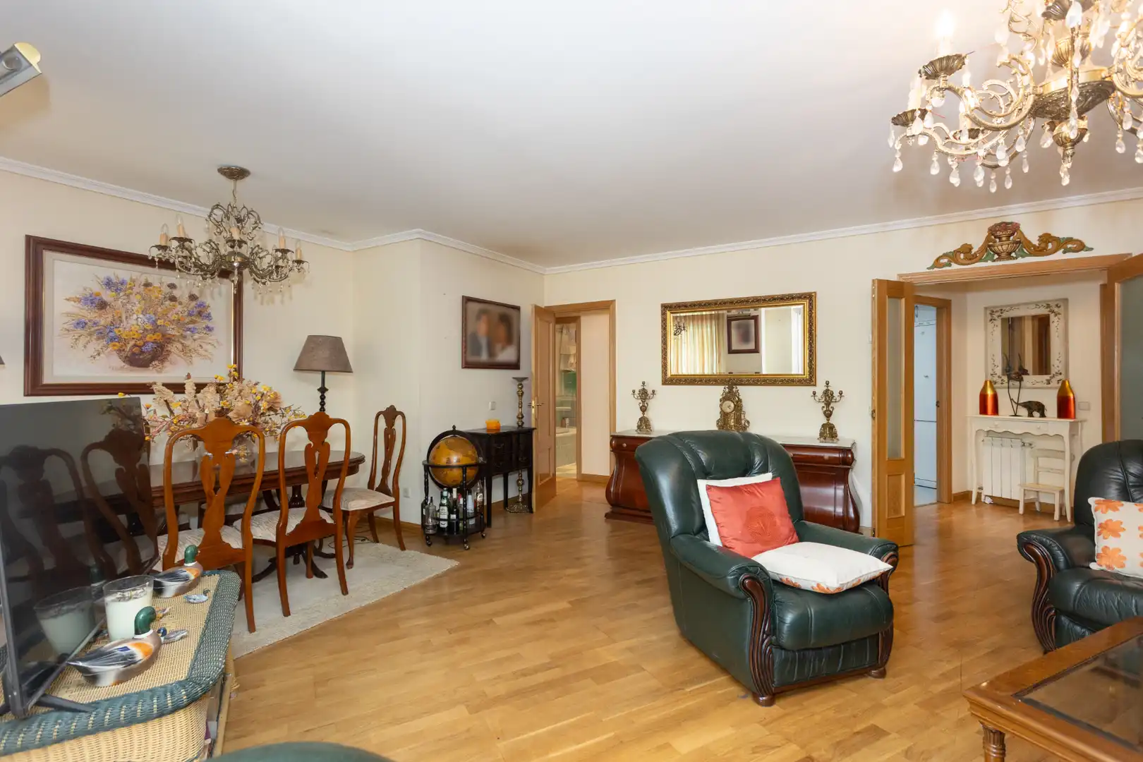 Living room of Flat for sale in Majadahonda  with Heating, Terrace and Storage room