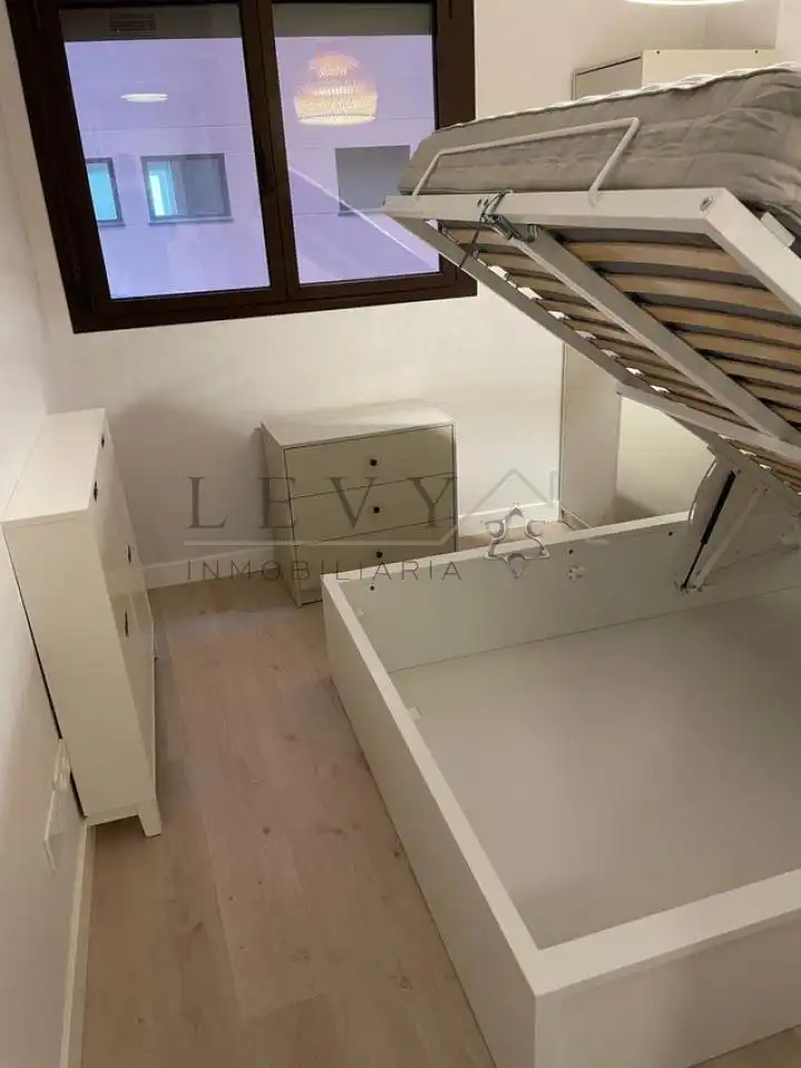 Habitación de Piso en venta en Málaga con Calefacción, Trastero y Piscina