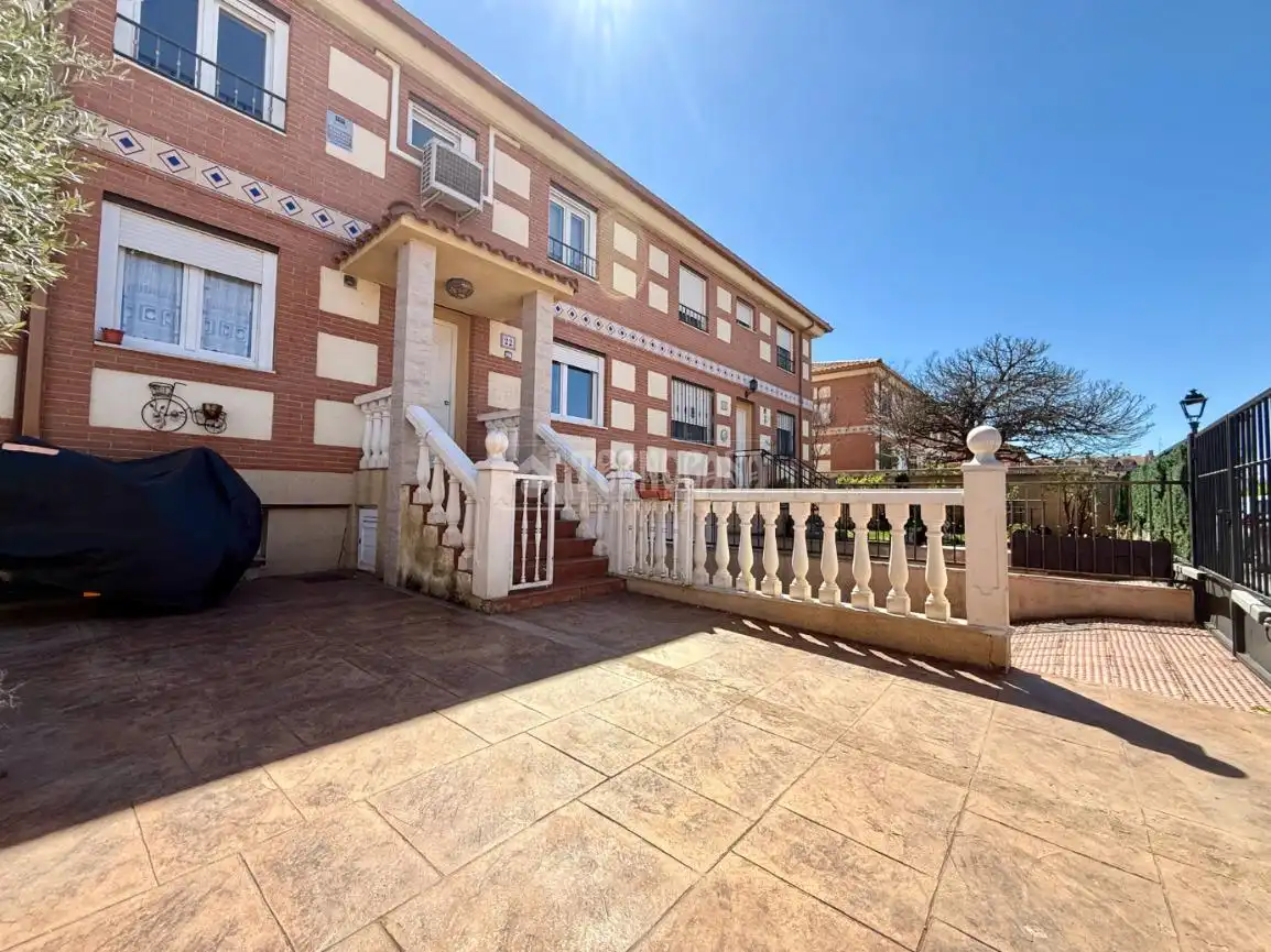 Exterior view of Detached homes for sale in Alovera  with Air Conditioner, Heating and Private garden