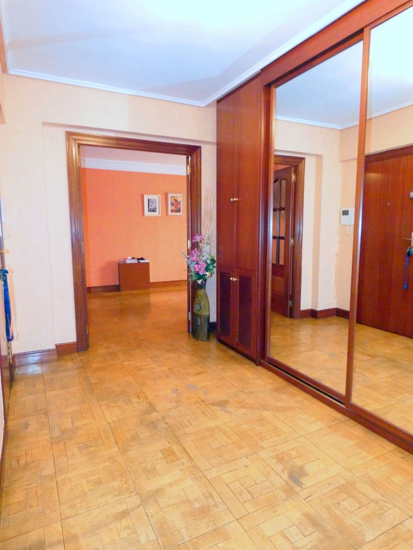 Pis en venda en Bilbao  amb Calefacció, Parquet i Terrassa