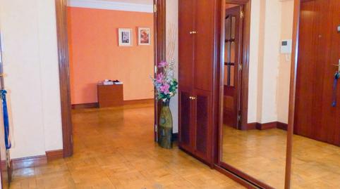 Foto 3 de Piso en venta en Garat Txomin Hiribidea, Txurdinaga, Bizkaia