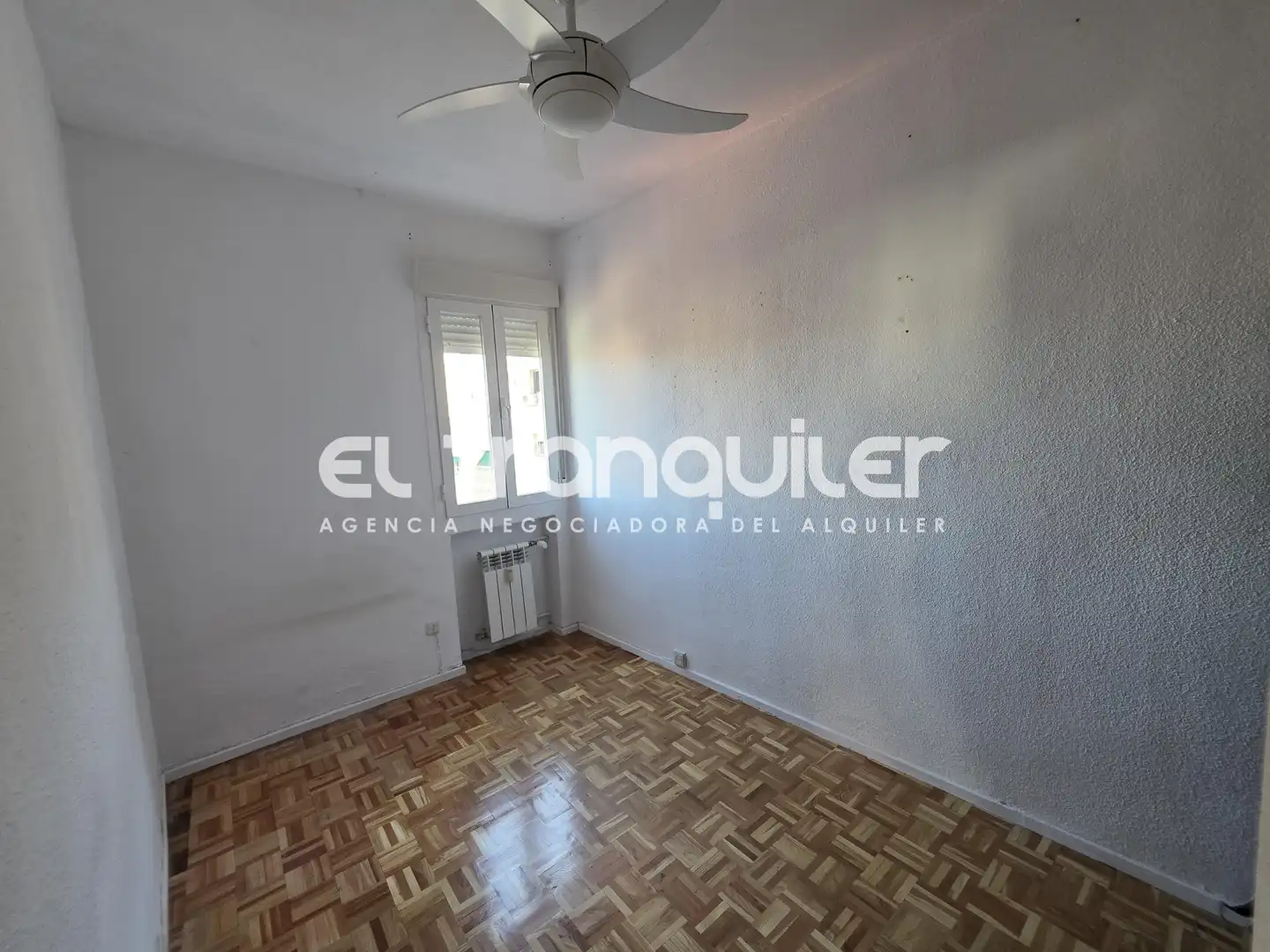 Bedroom of Flat for rent in Madrid  with Air Conditioner, Parquet flooring and Terrace