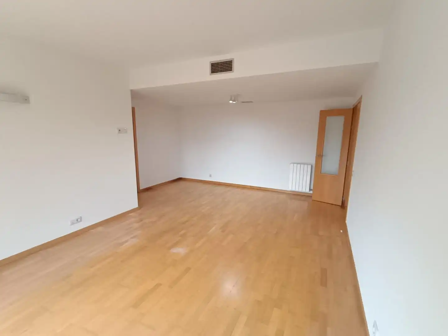 Flat with terrace for sale in Carrer de Copenhaguen 242, imagen 7