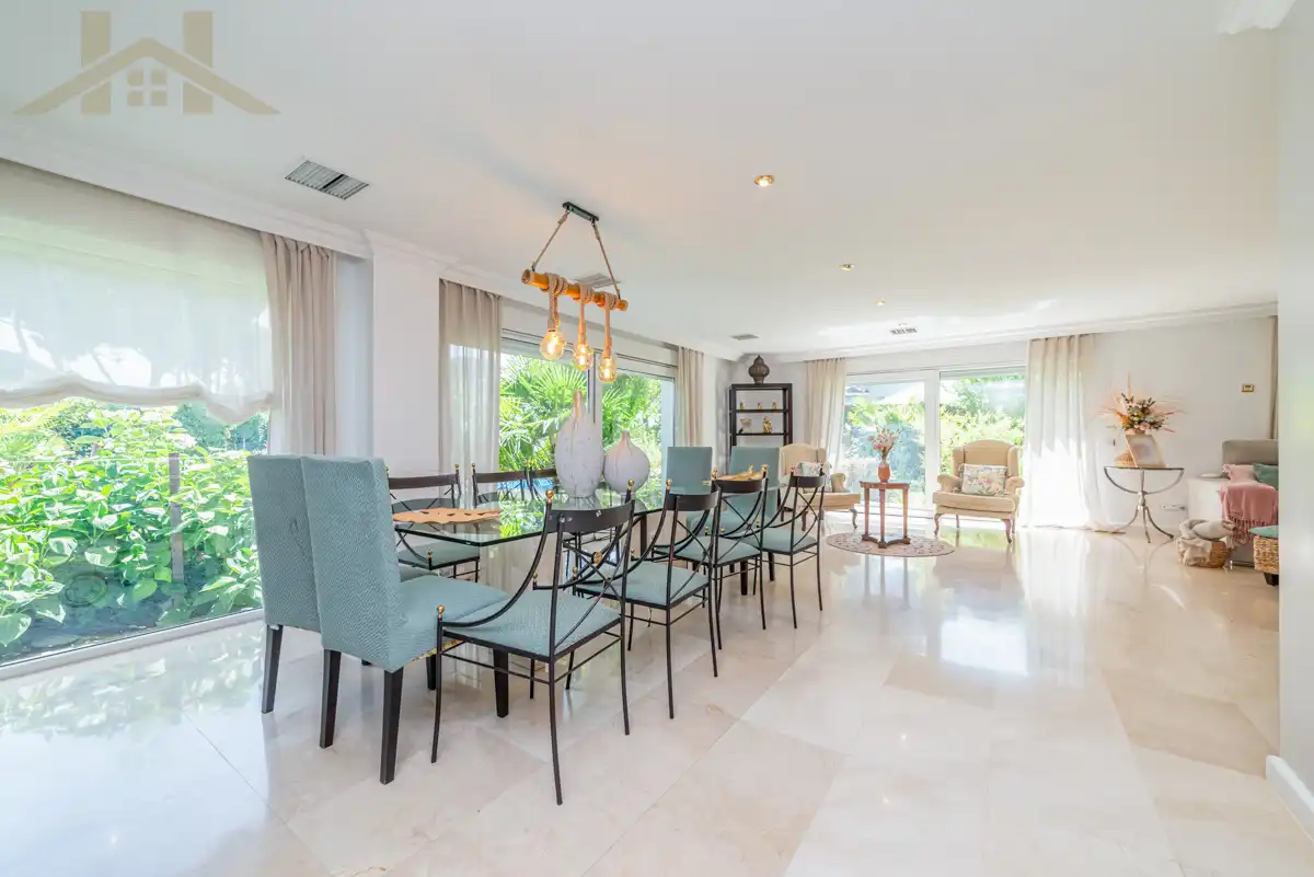 Villa mit Pool zum Verkauf in Calle Ciudad de Melilla, imagen 4