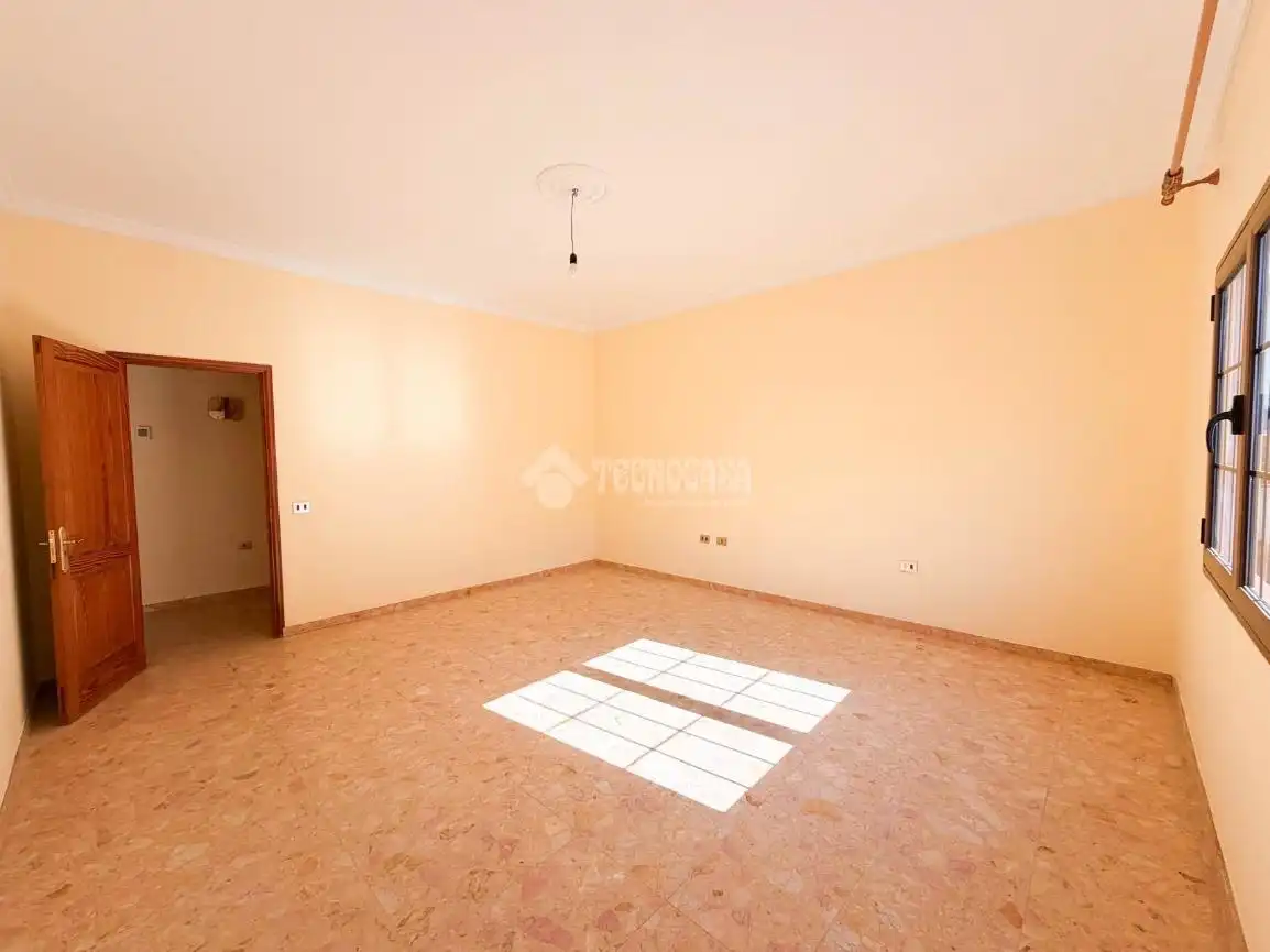 Casa adosada en venta en Ingenio con Terraza y Balcón