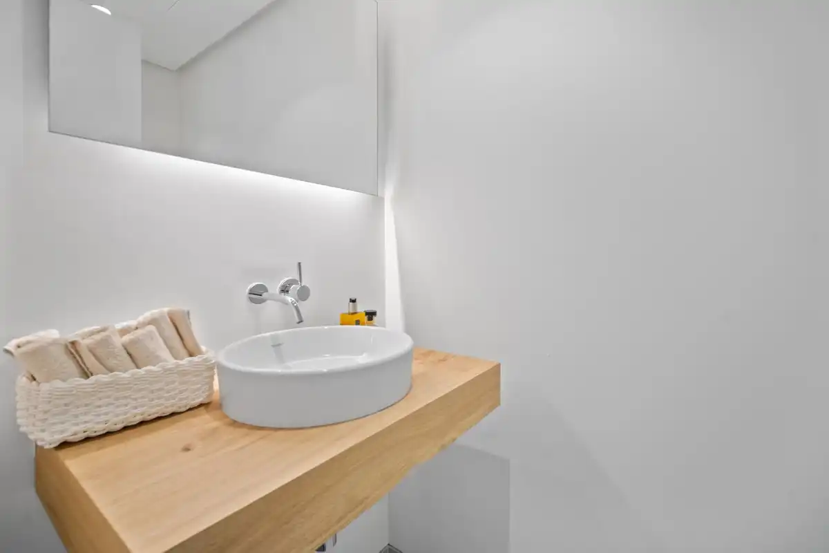Baño de Piso en venta en Marbella con Terraza y Piscina