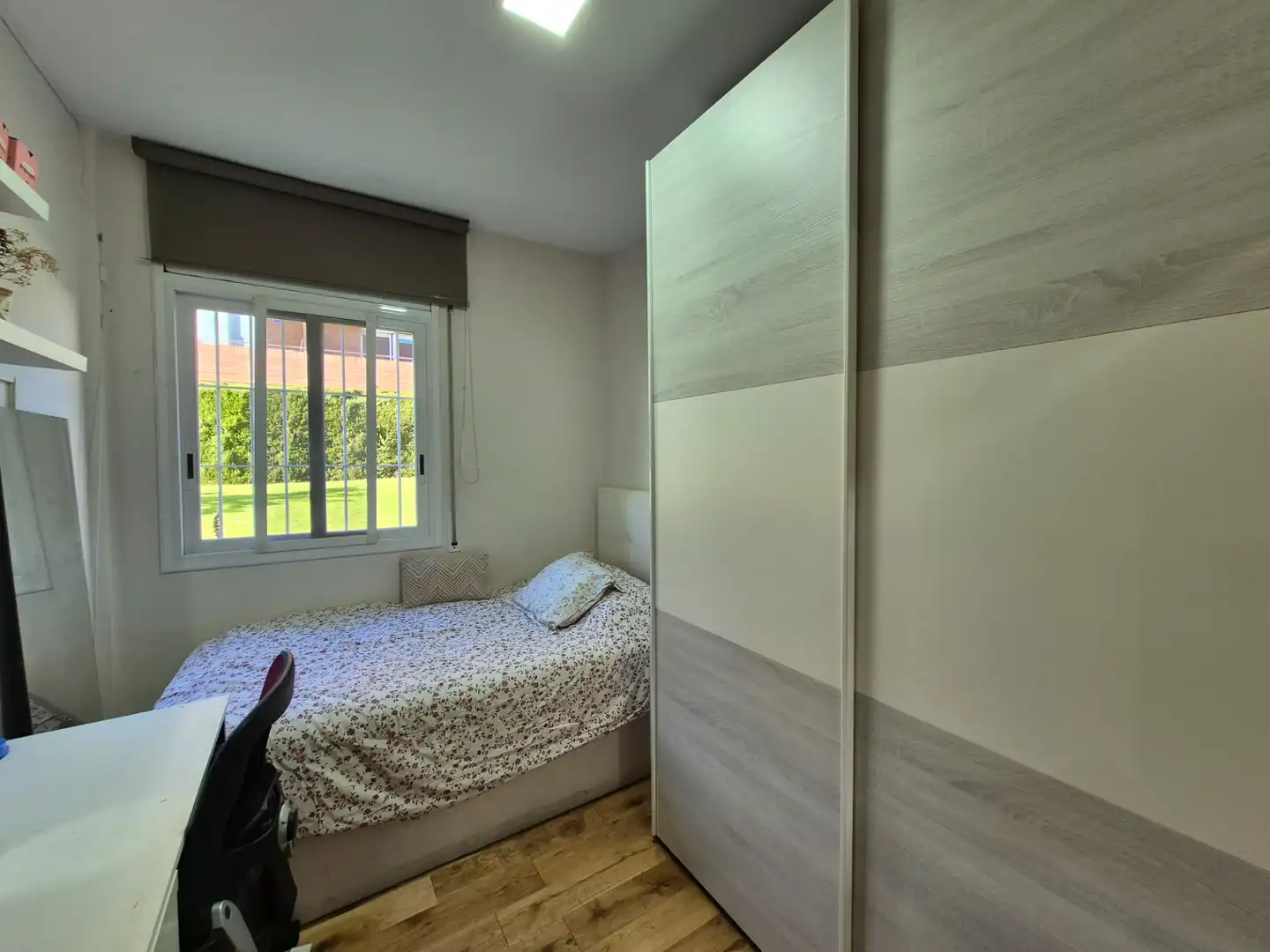 Bedroom of Flat for sale in Rubí  with Air Conditioner, Parquet flooring and Terrace