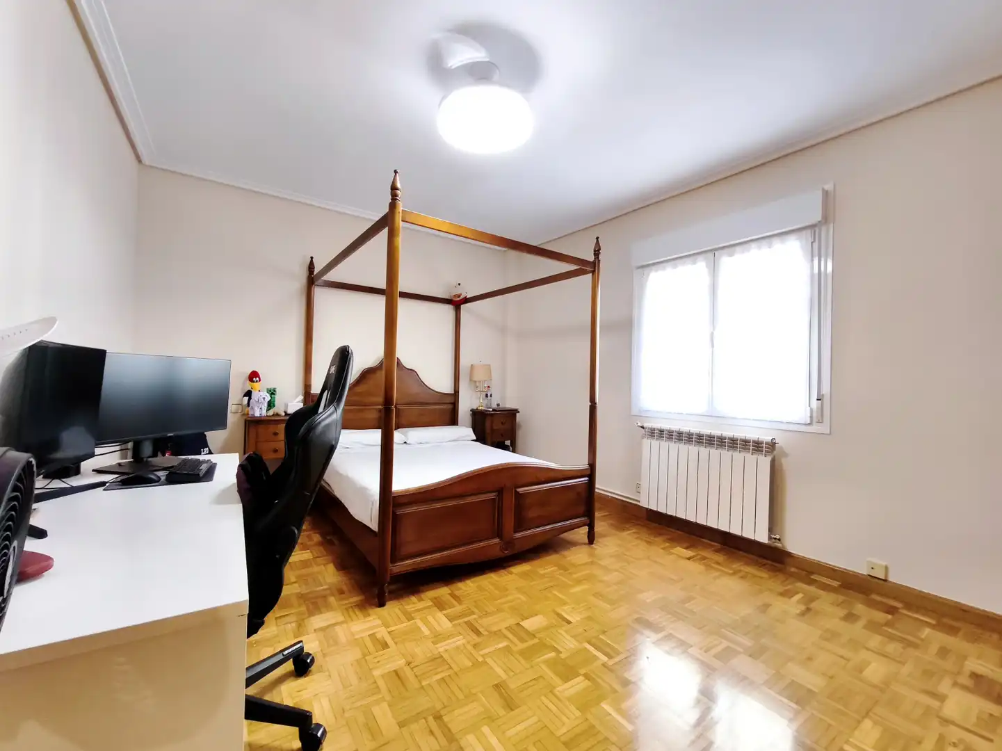 Bedroom of Flat for sale in  Logroño  with Heating, Parquet flooring and Storage room