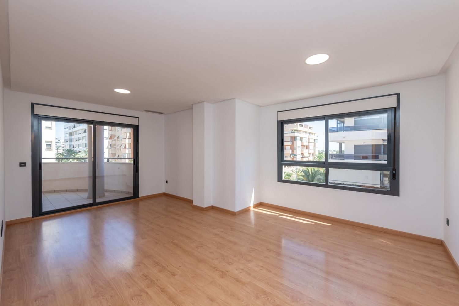 Flat to rent in Calle de María de Maeztu, Nou Altabix, Elche ciudad