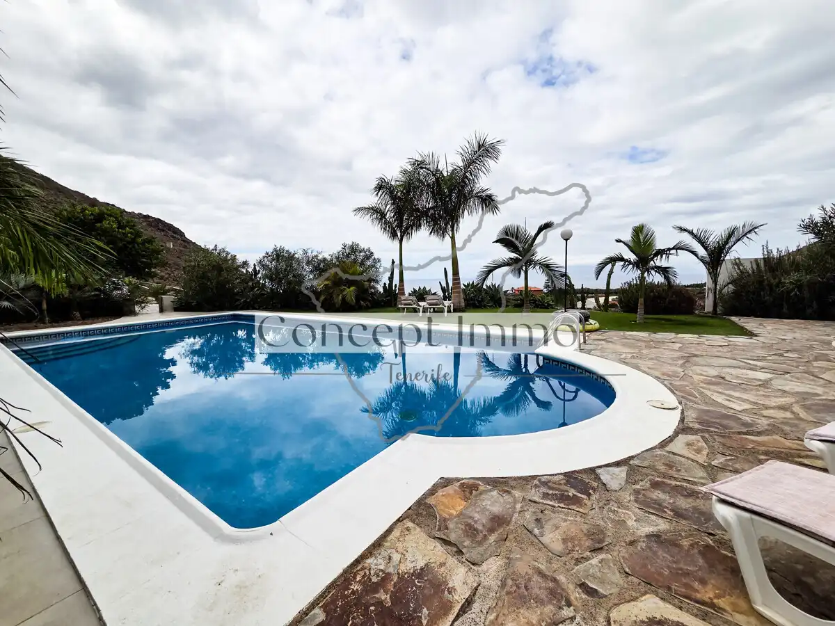 Piscina de Finca rústica en venda en Tamaimo - Arguayo