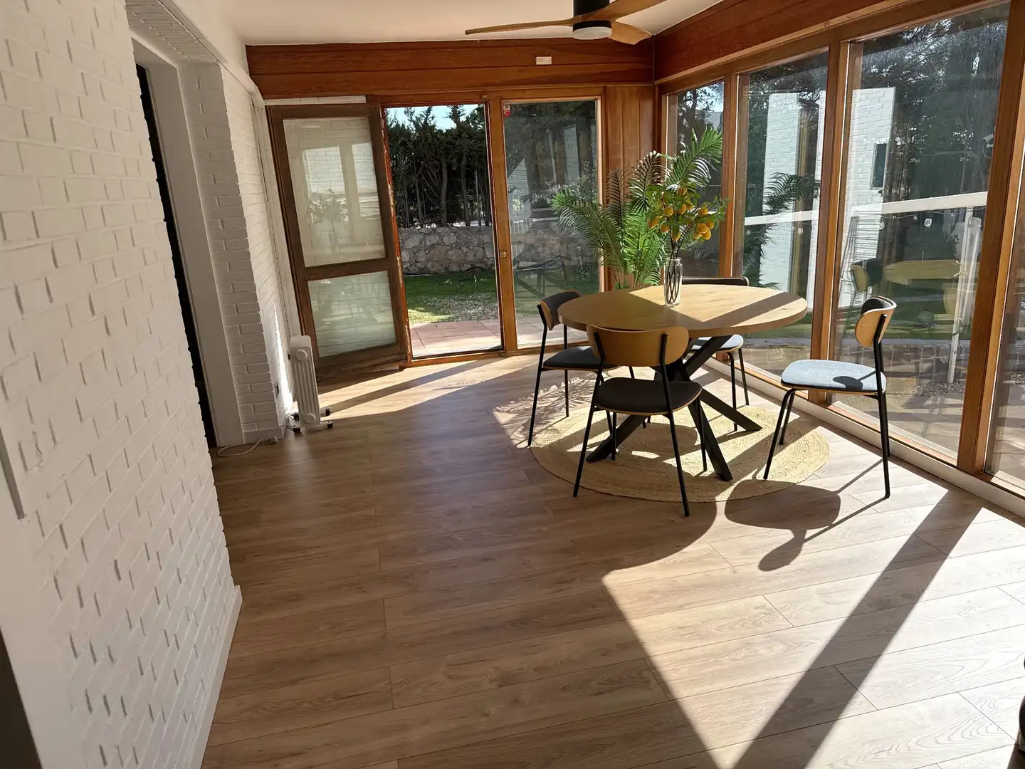 Comedor de Casa o chalet en venta en Las Rozas de Madrid con Aire acondicionado, Calefacción y Jardín privado