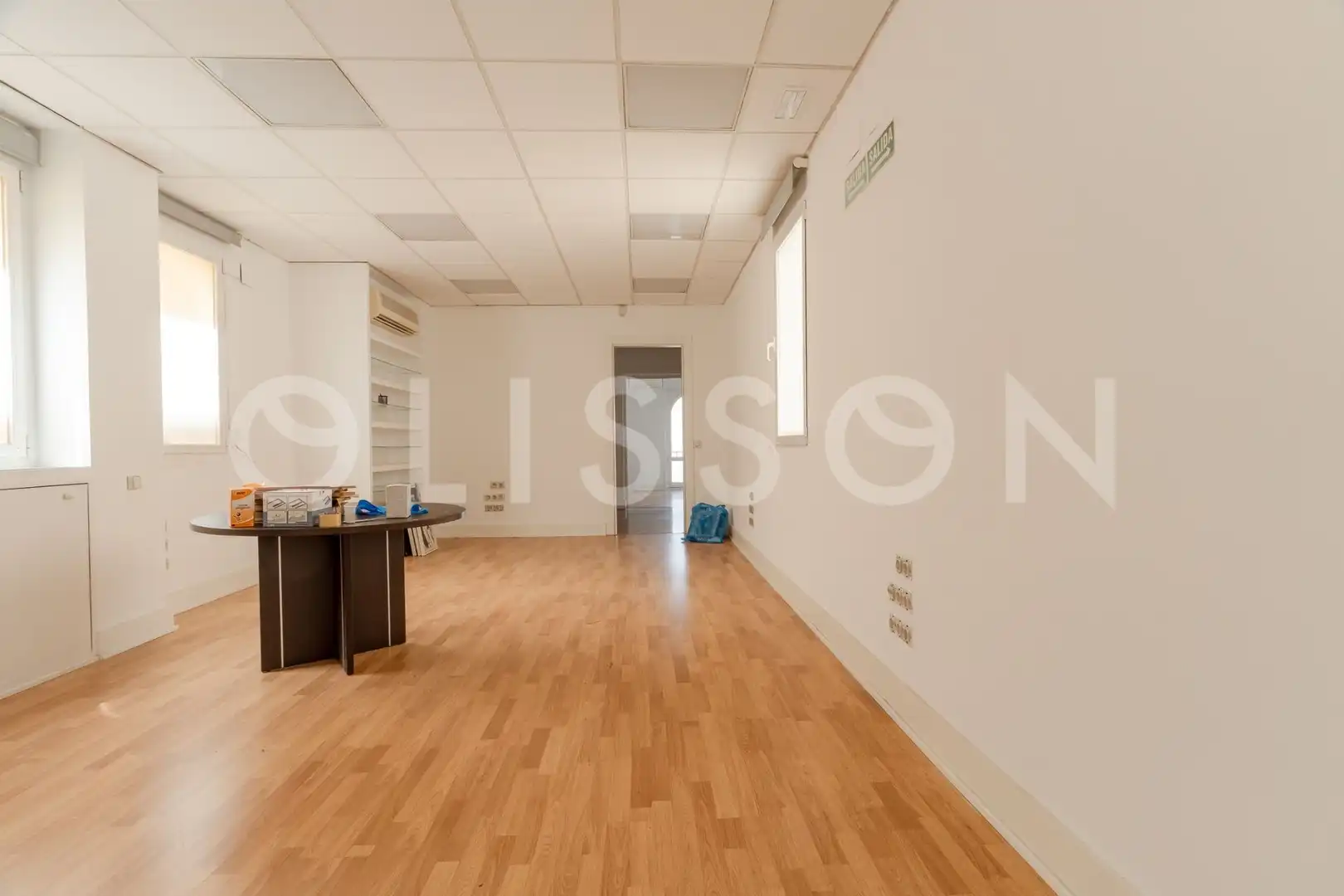 Flat for sale in Madrid  with Air Conditioner, Heating and Storage room
