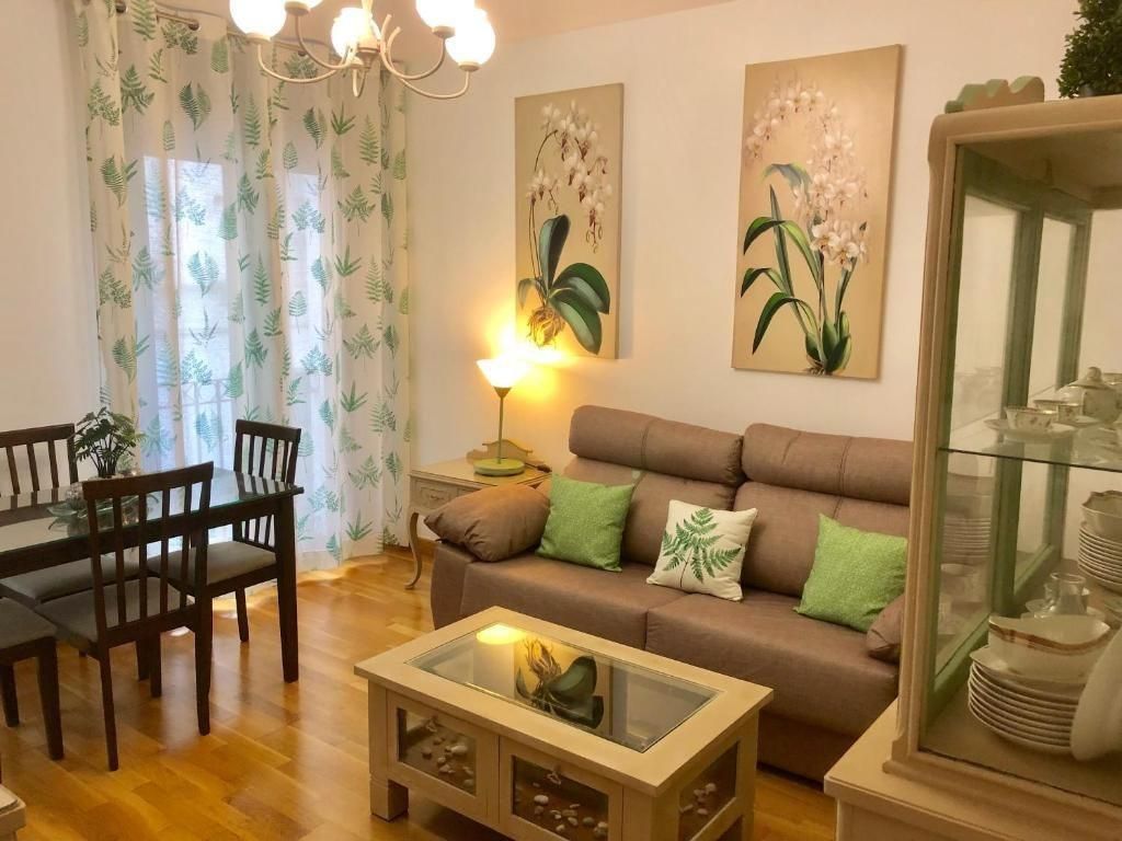 Living room of Flat for sale in Antequera  with Air Conditioner, Parquet flooring and Storage room