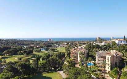 Vista exterior de Àtic en venda en Marbella amb Aire condicionat, Calefacció i Terrassa