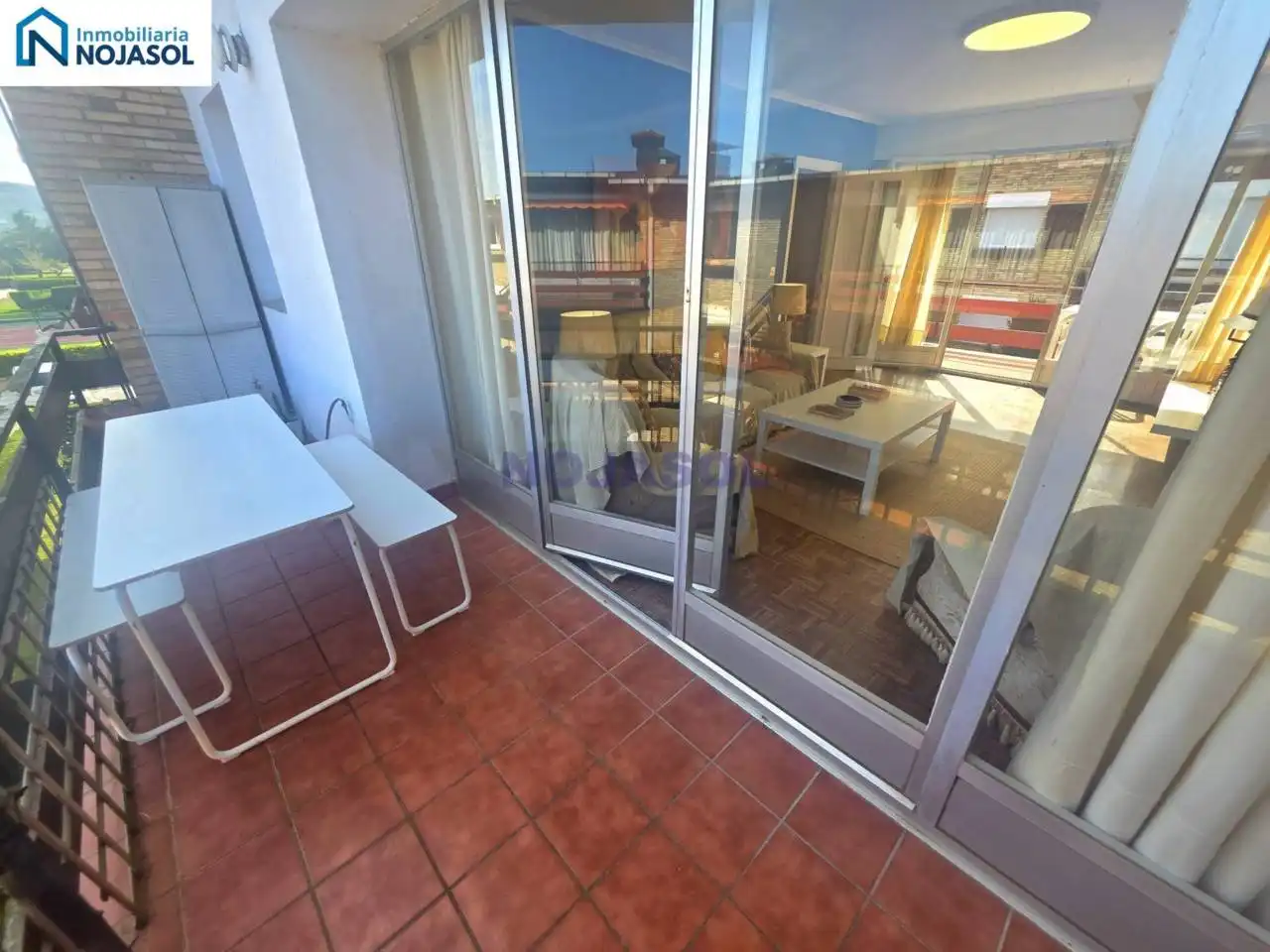 Terraza de Apartamento en venta en Laredo con Calefacción, Parquet y Terraza