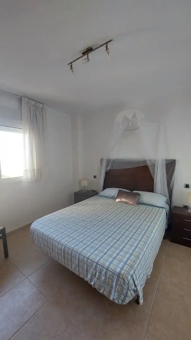 Schlafzimmer von Wohnungen zur Miete in La Manga del Mar Menor mit Klimaanlage, Terrasse und Möbliert