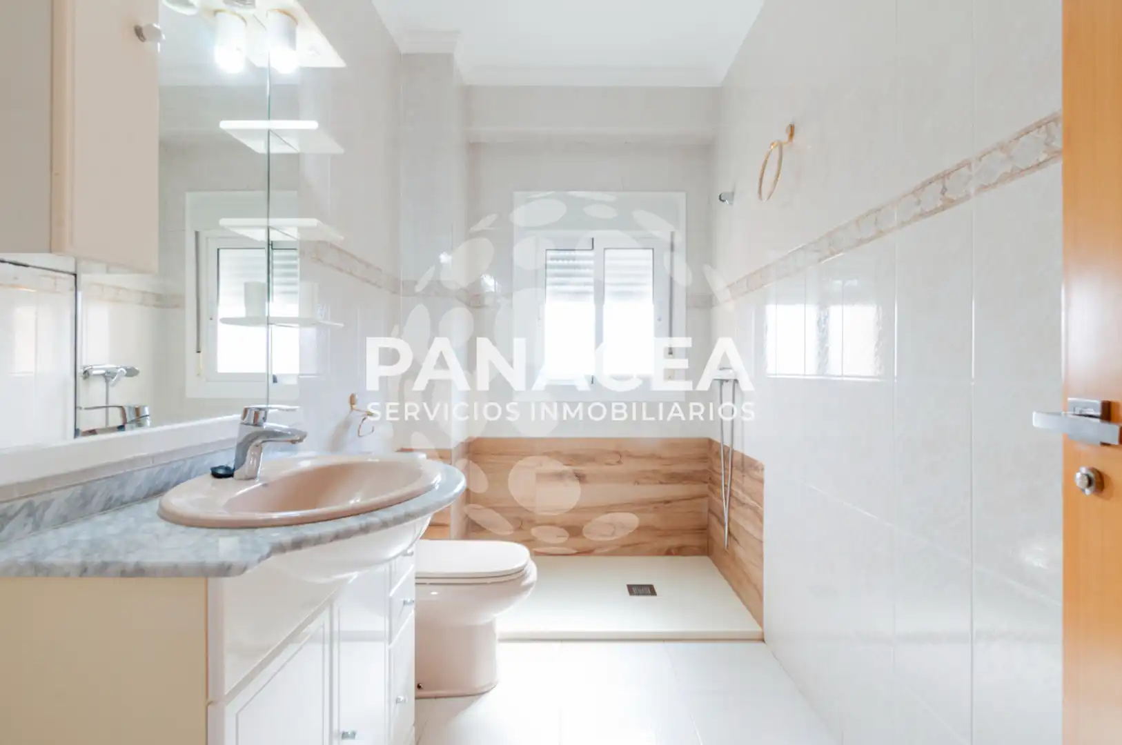 Bathroom of Flat for sale in El Ejido  with Furnished, Balcony and Internet