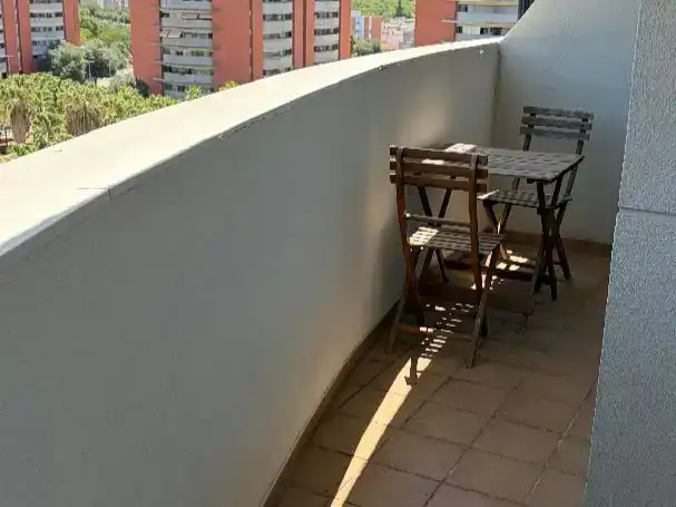 Terrasse von Wohnung zum Verkauf in  Sevilla Capital mit Klimaanlage, Schwimmbad und Balkon